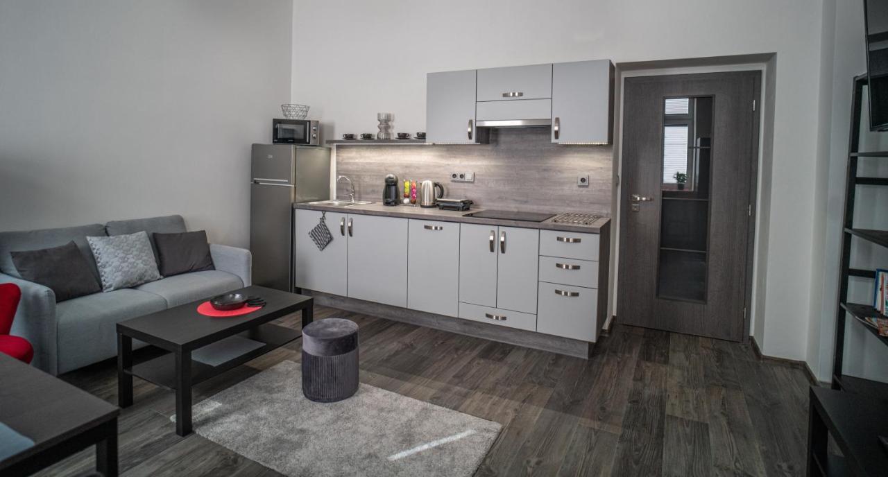 Apartmanovy Dum Sklipek تروتنوف المظهر الخارجي الصورة