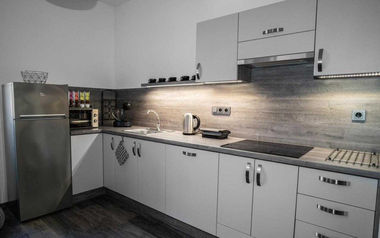 Apartmanovy Dum Sklipek تروتنوف المظهر الخارجي الصورة