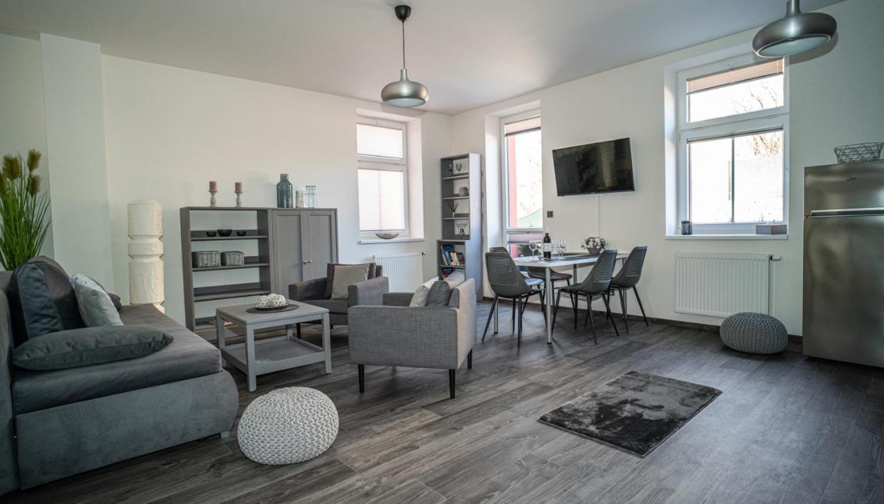 Apartmanovy Dum Sklipek تروتنوف المظهر الخارجي الصورة