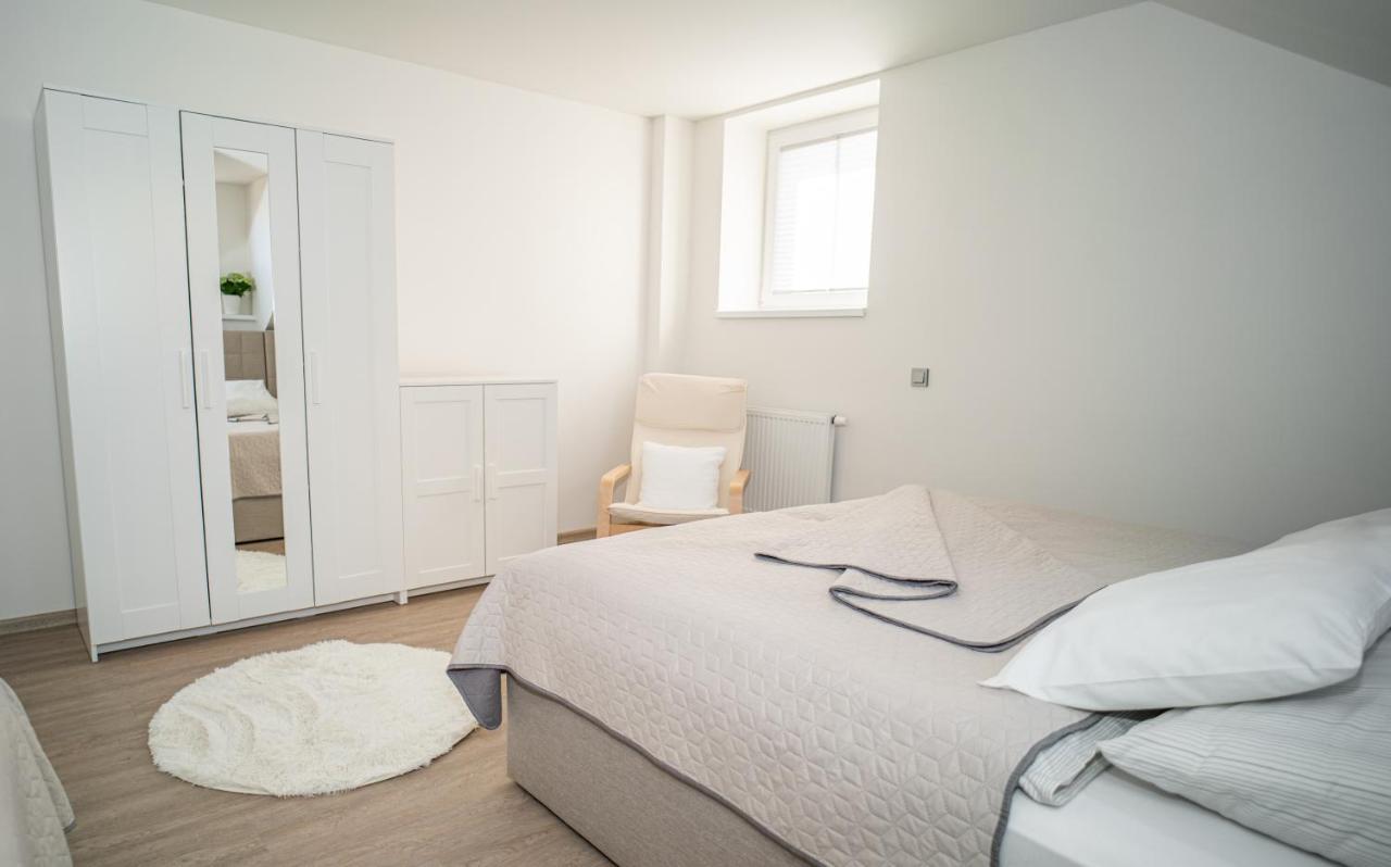 Apartmanovy Dum Sklipek تروتنوف المظهر الخارجي الصورة