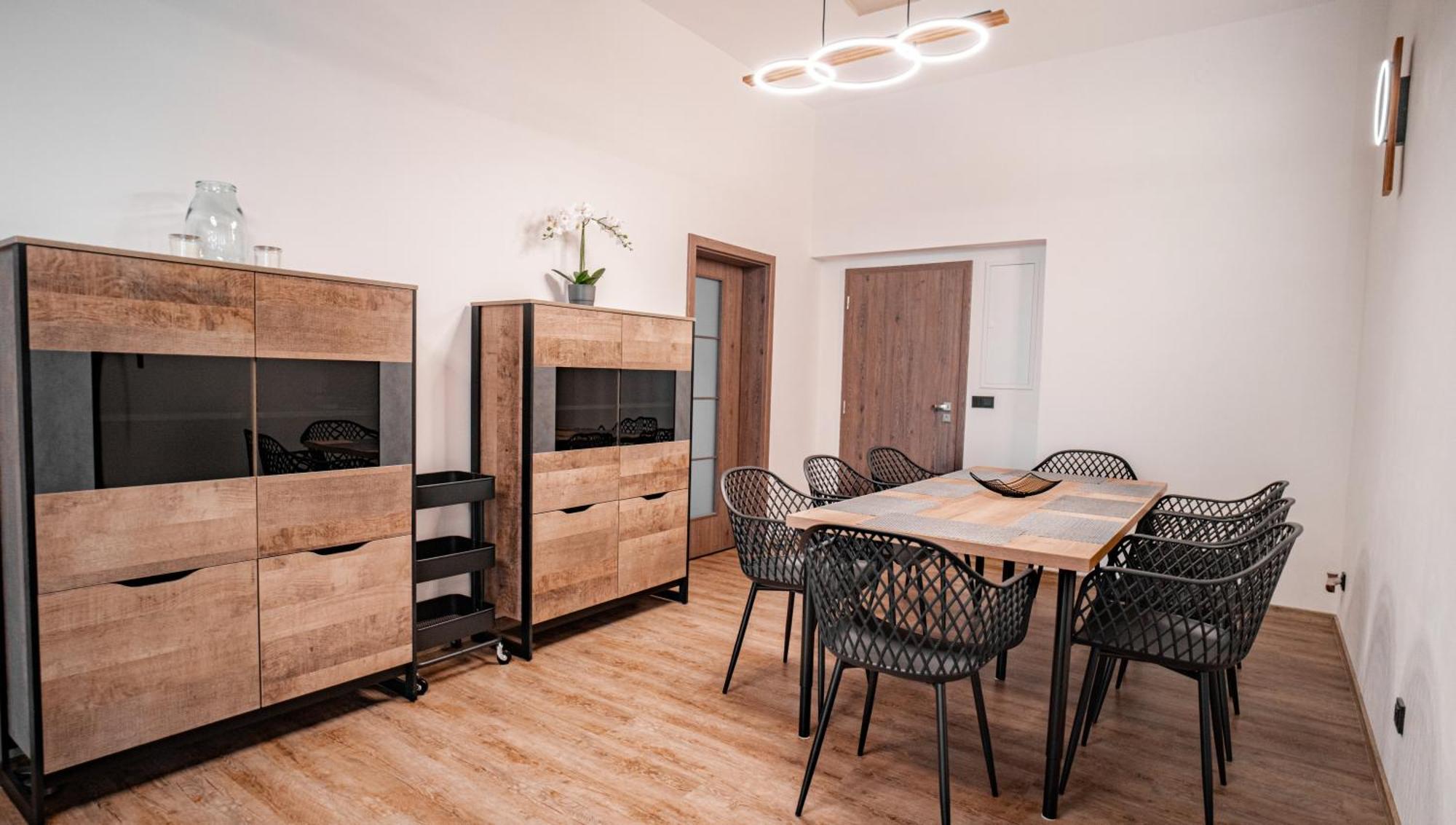 Apartmanovy Dum Sklipek تروتنوف المظهر الخارجي الصورة